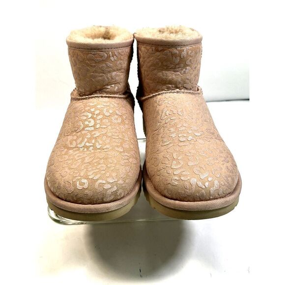 Ugg Classic Mini Snow Leopard Boot Size 8 Pink Metallic Glitter Ankle - Picture 2 of 16